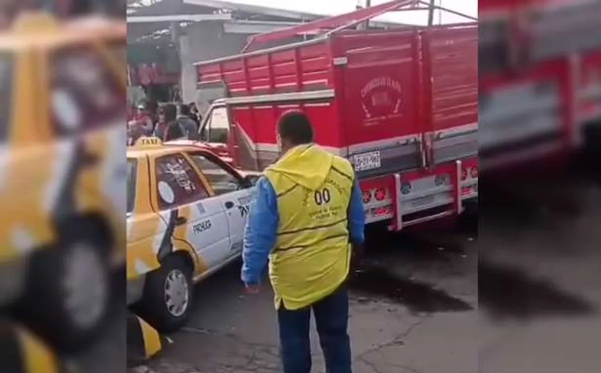 Central de abastos Pachuca: registran choque entre taxi, tráiler y camioneta