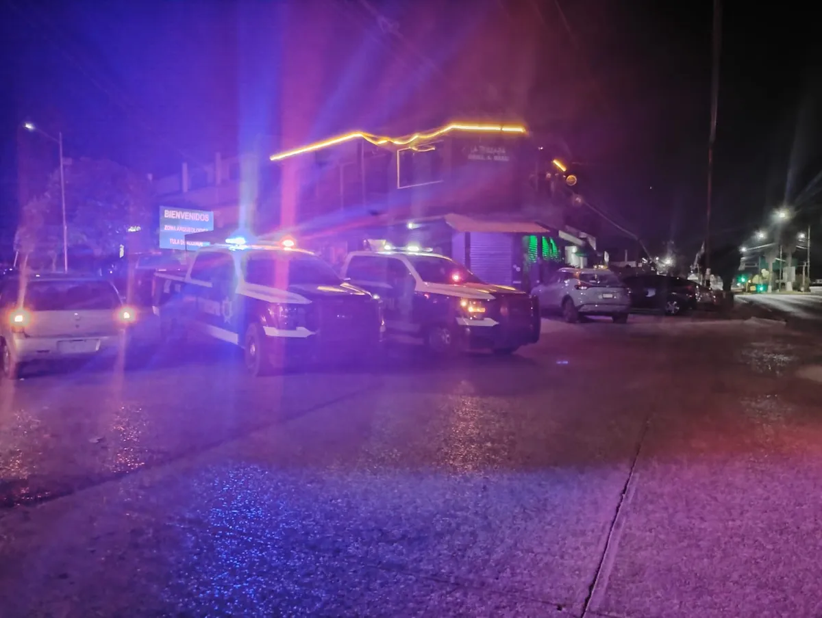 Refuerzan operativos en Tula de Allende para supervisar bares y giros rojos