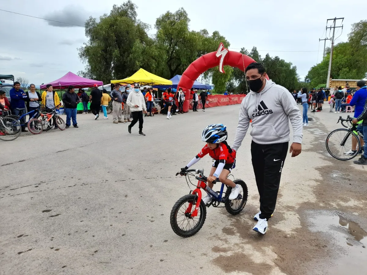 Merecido reconocimiento a Carlos “Chicote” Valdez