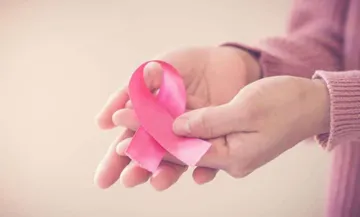 Octubre nos recuerda que el cáncer de mama sí puede prevenirse con detección temprana.