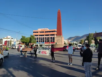 Se manifiestan por desabasto de medicamento en IMSS Pachuca