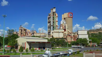 Proveedores de la cementera Cruz Azul en Tula llaman a liberar la planta. ¿Qué hay detrás de este conflicto que afecta a tantas empresas?