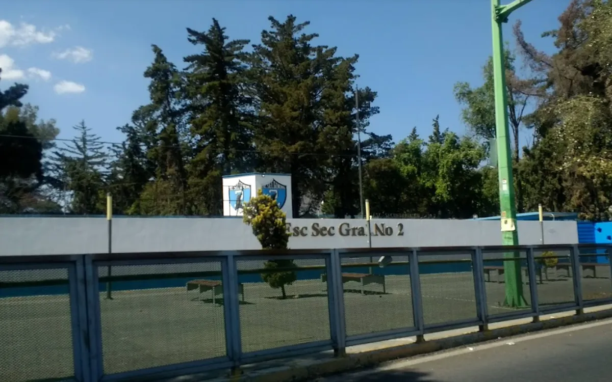 Pachuca: padres acusan presunto robo de 340 mil pesos en secundaria; director y tesorero en la mira