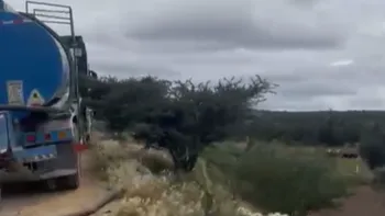 Pipas en terrenos agrícolas de Huitzila, Tizayuca.