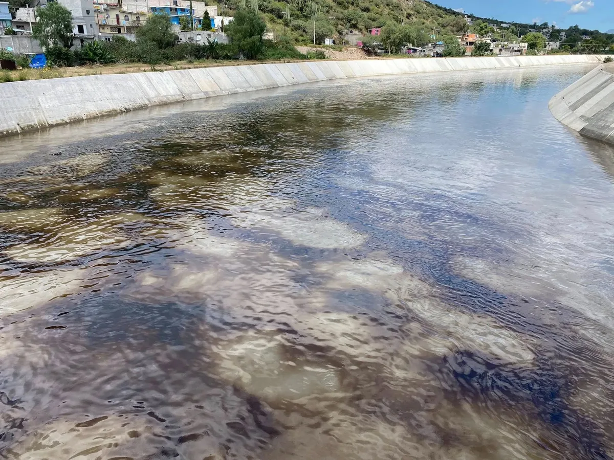 Derrame de hidrocarburo en el río Tula