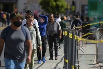 Hidalgo roza los 2 mil casos activos de Covid 19 con largas filas para pruebas