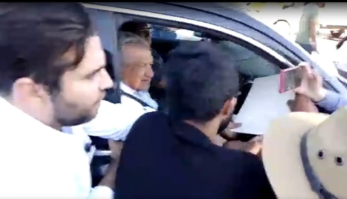 AMLO promete más apoyos para damnificados en Tula