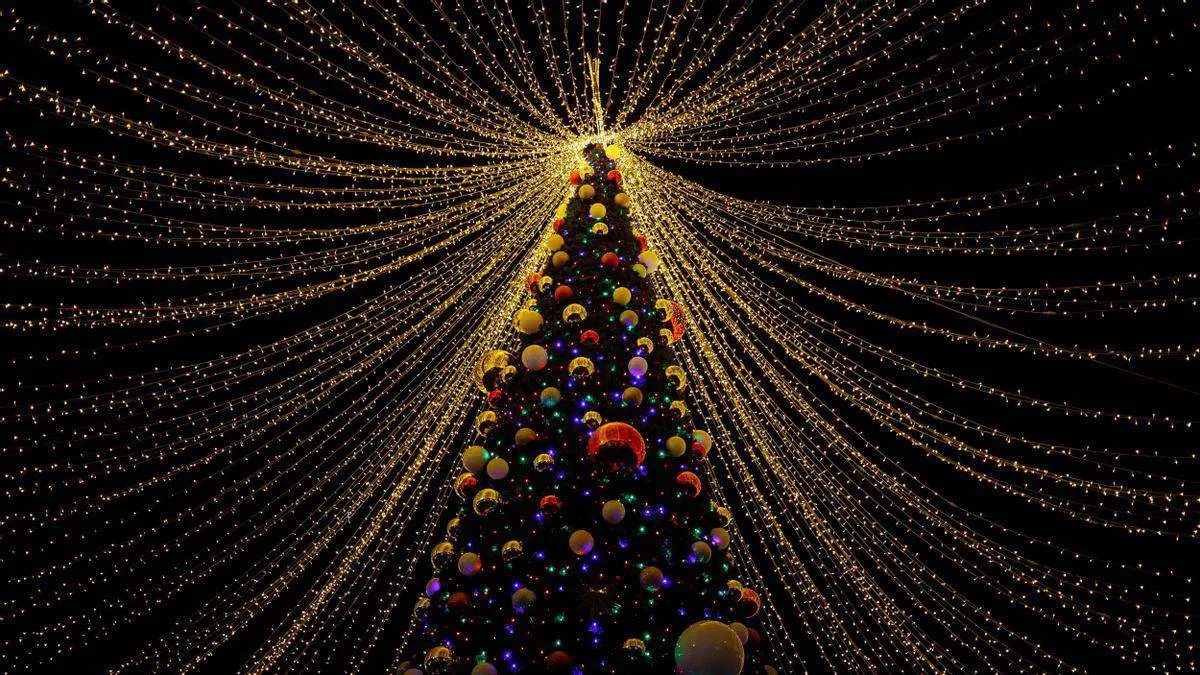 ¡La aldea iluminada llega a Mineral del Monte! Disfruta de una noche mágica