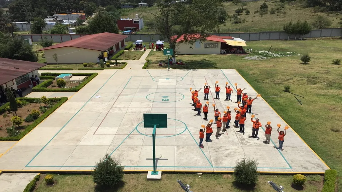 Personal del Cecyteh Agua Blanca denuncia irregularidades y exige cambios en la administración. Esto es lo que pasó.