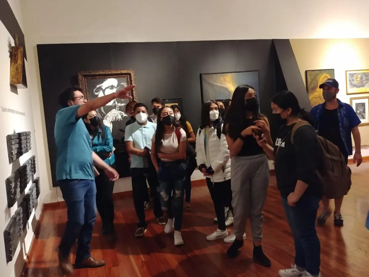 Enrique Garnica realizará recorridos por su exposición “XL Retrospectiva”