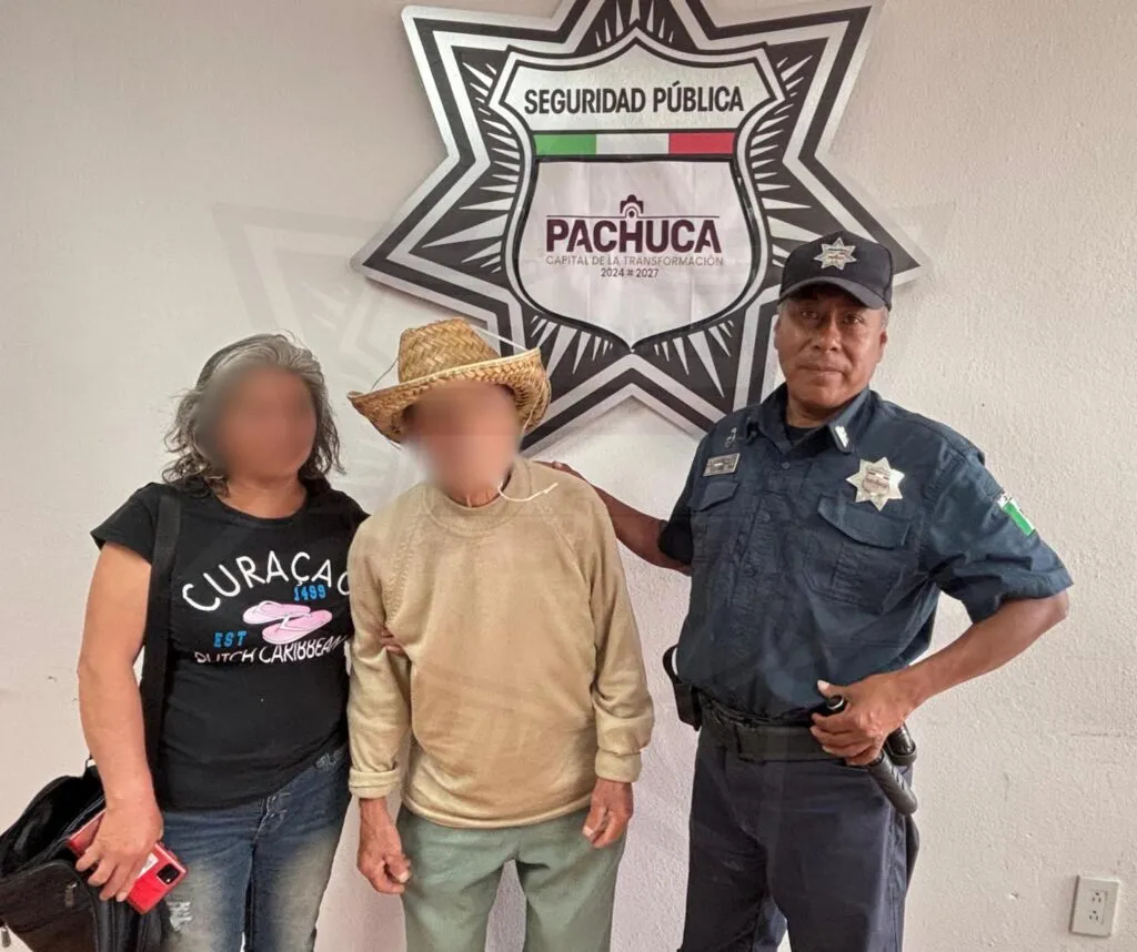 Abuelito se pierde en Pachuca y es resguardado por policías municipales