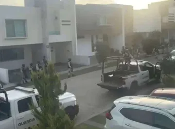 Secuestran a marinos en Zapopan