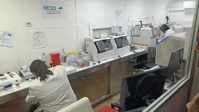 Desde la madrugada se forman: así puedes atenderte gratis en el Dr. Vagón antes de que se vaya