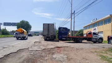 Transportistas liberan paso tras bloqueo en la carretera Pachuca-Actopan: ve por qué protestan