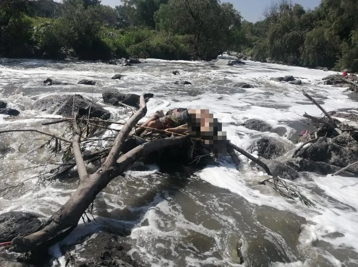Hallan cadáver flotando sobre río en Tepeji