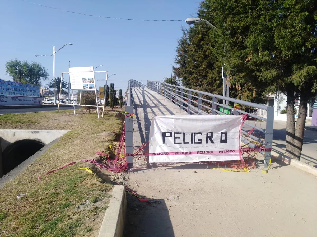 Un elefante blanco, puente Bicentenario en Tulancingo