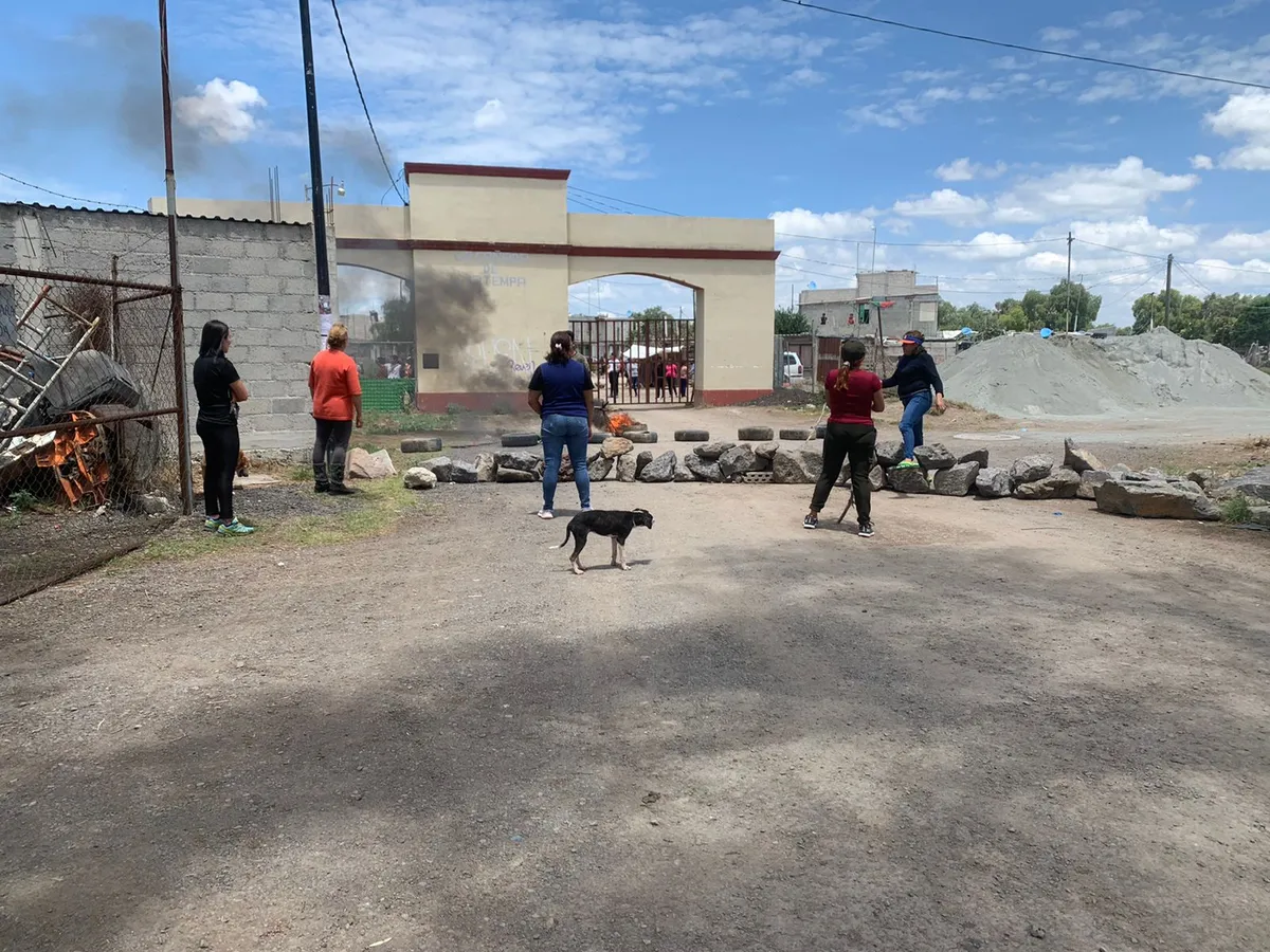 Desalojan a presuntos invasores de fraccionamiento en Tizayuca