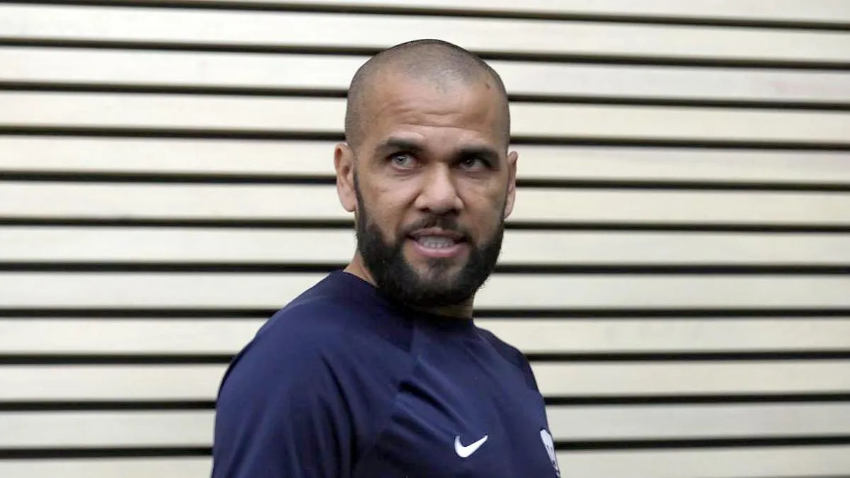 Dani Alves acepta proceso por violación para que juicio sea pronto