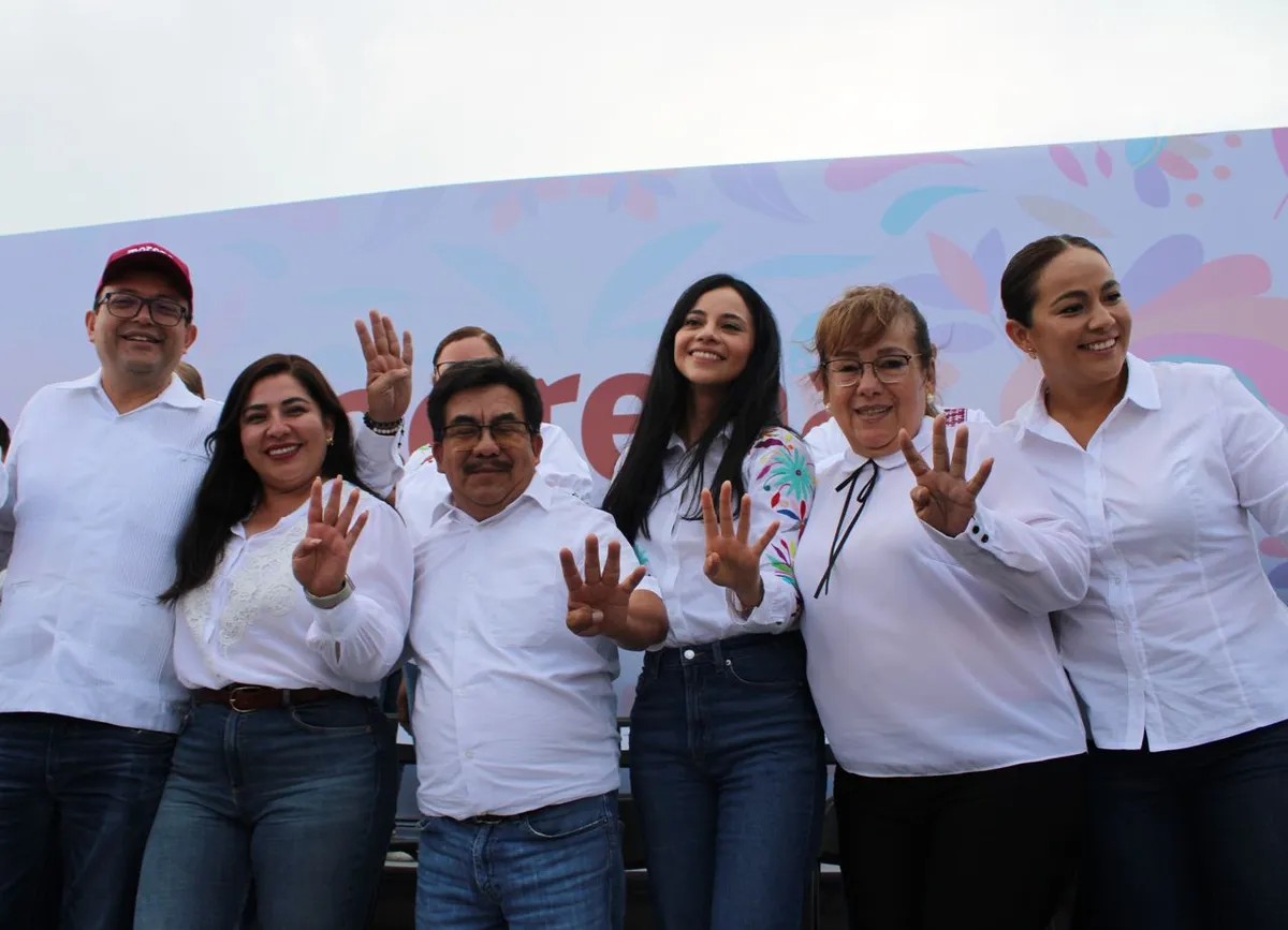 Alhely Medina y Hermilo Trejo cierran campaña en Zimapán