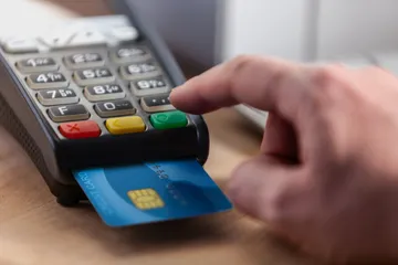 Pago con tarjeta incrementa ventas un 30%: Sedeco  