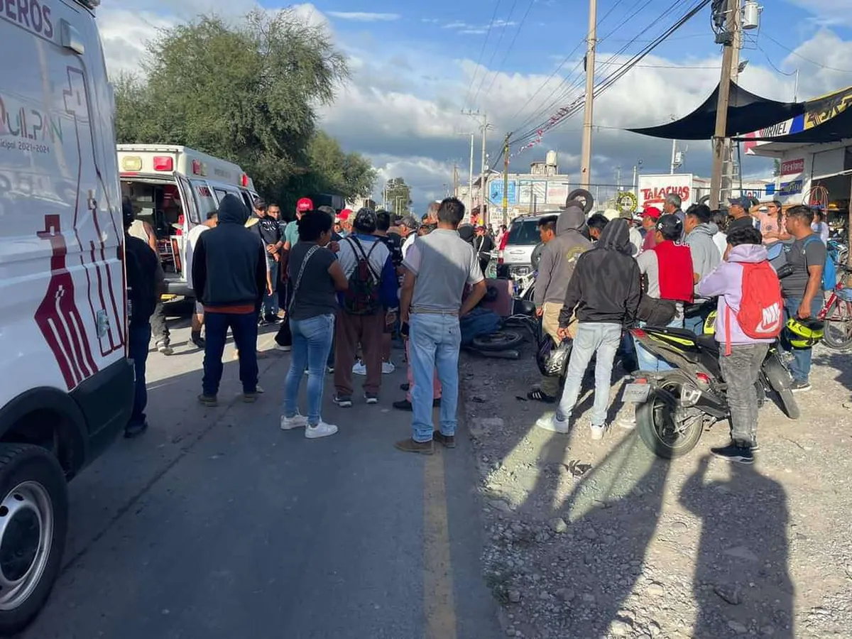 Ixmiquilpan: accidente deja dos motociclistas lesionados, uno de gravedad