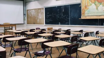 ¿Por qué no hay clases el 25 de marzo?