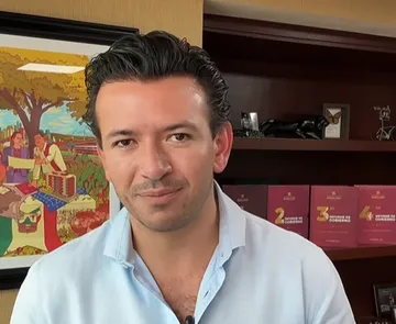Miguel Tello presenta su renuncia al gabinete de Julio Menchaca