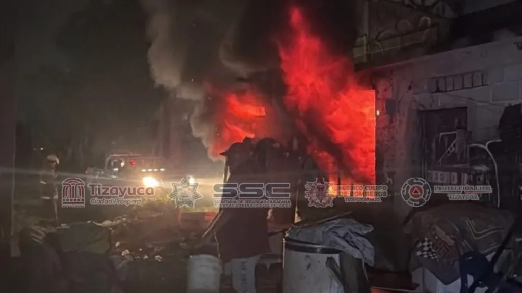 Incendio moviliza a bomberos en Tizayuca; fuego amenazaba con propagarse