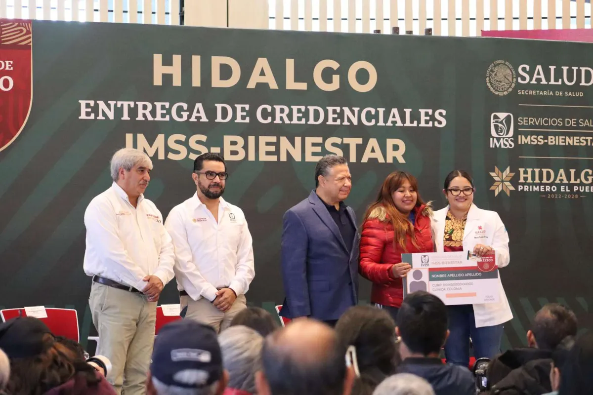 Gobierno estatal entrega primeras credenciales de IMSS-Bienestar