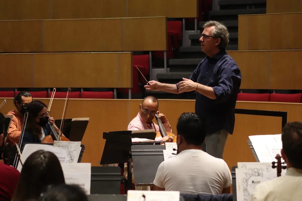 Marc Moncusí llega a Hidalgo para dirigir “Grandes genios”