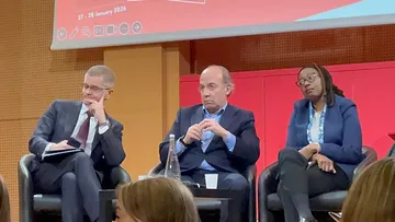 Protesta estudiantil en Sciences Po contra Felipe Calderón por la guerra contra el narcotráfico.