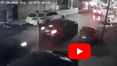 Un repartidor fallecido en Pachuca perdió la vida tras un fuerte choque en avenida Revolución. Revelan video del accidente y continúan las investigaciones.
