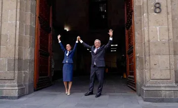 Felicita Sheinbaum a López Obrador por su cumpleaños 71