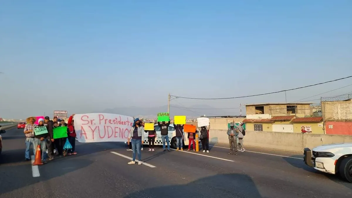 Autopista México-Pachuca: manifestantes realizan bloqueo parcial en Tecámac