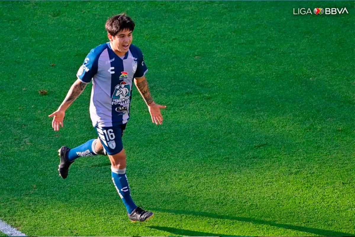 Pachuca vence a León y sigue de líder