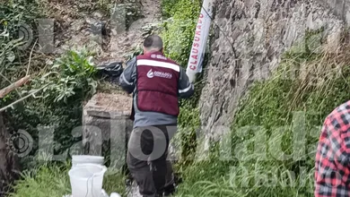 Personal de Semarnat y Profepa coloca sellos de clausura en drenaje de Tepeji.