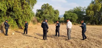 Alerta en La Estancia: Vecinos descubren a sujetos enterrando objetos misteriosos