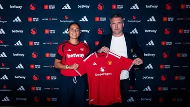 Rebeca Bernal firma contrato con el Manchester United femenil
