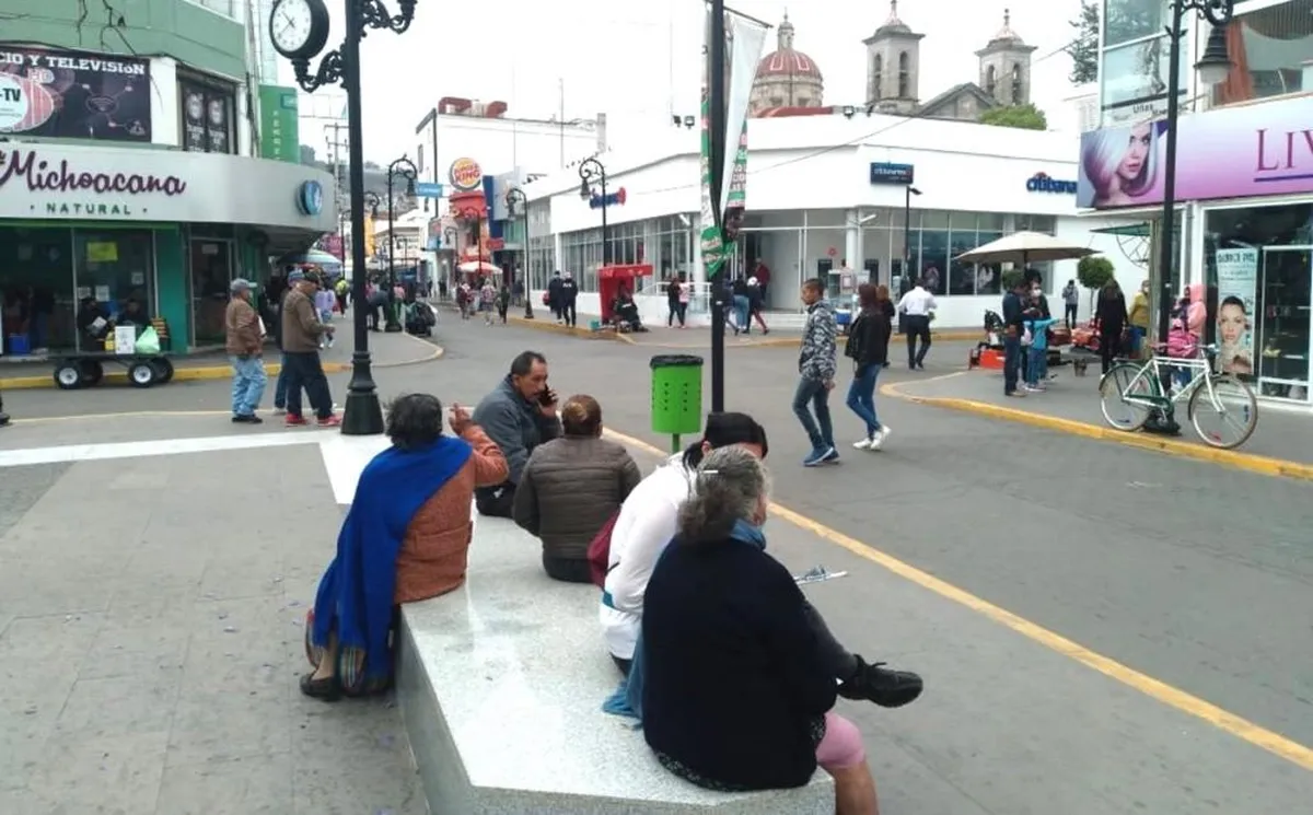 Tulancinguenses desisten de usar cubrebocas en espacios públicos