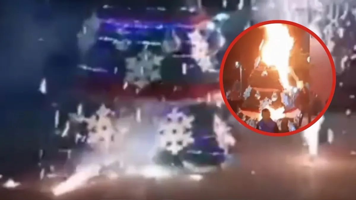 Incendio de árbol de navidad por pirotecnia