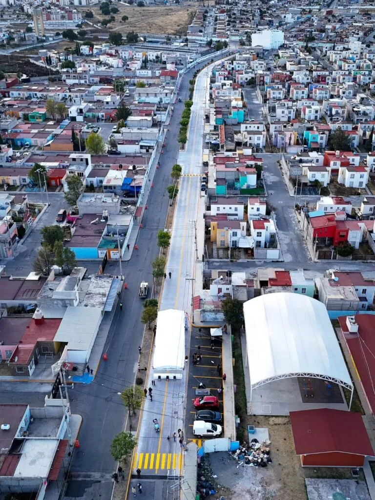 Entregan pavimentación hidráulica de 4.4 mdp a vecinos de Haciendas de Tizayuca