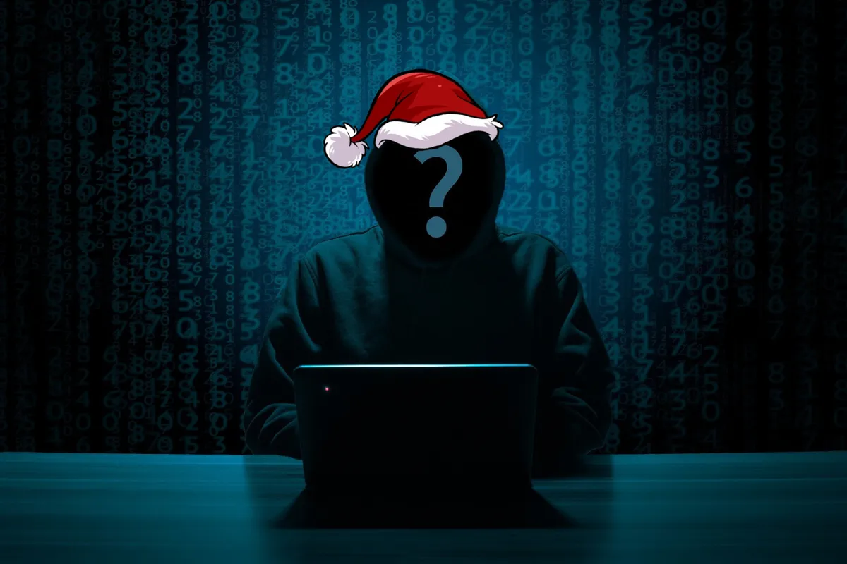 Ofertas, descuentos y estafas: especialistas alertan riesgos al comprar por internet esta Navidad 2025.