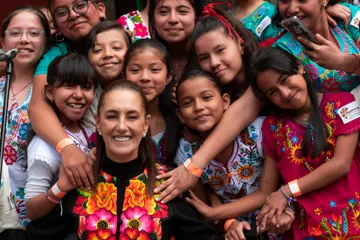 Coros escolares participan en la presentación del concurso nacional en Palacio Nacional.