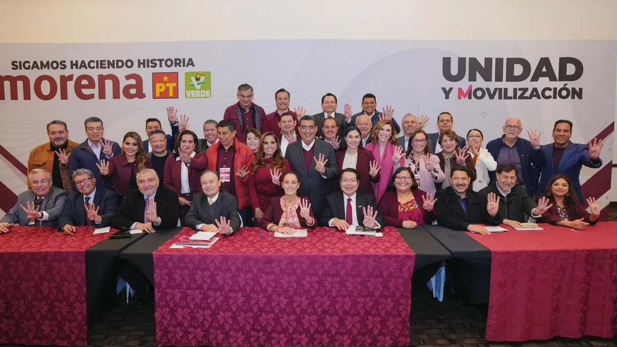 Se registra Claudia Sheinbaum ante el INE para contender a la Presidencia