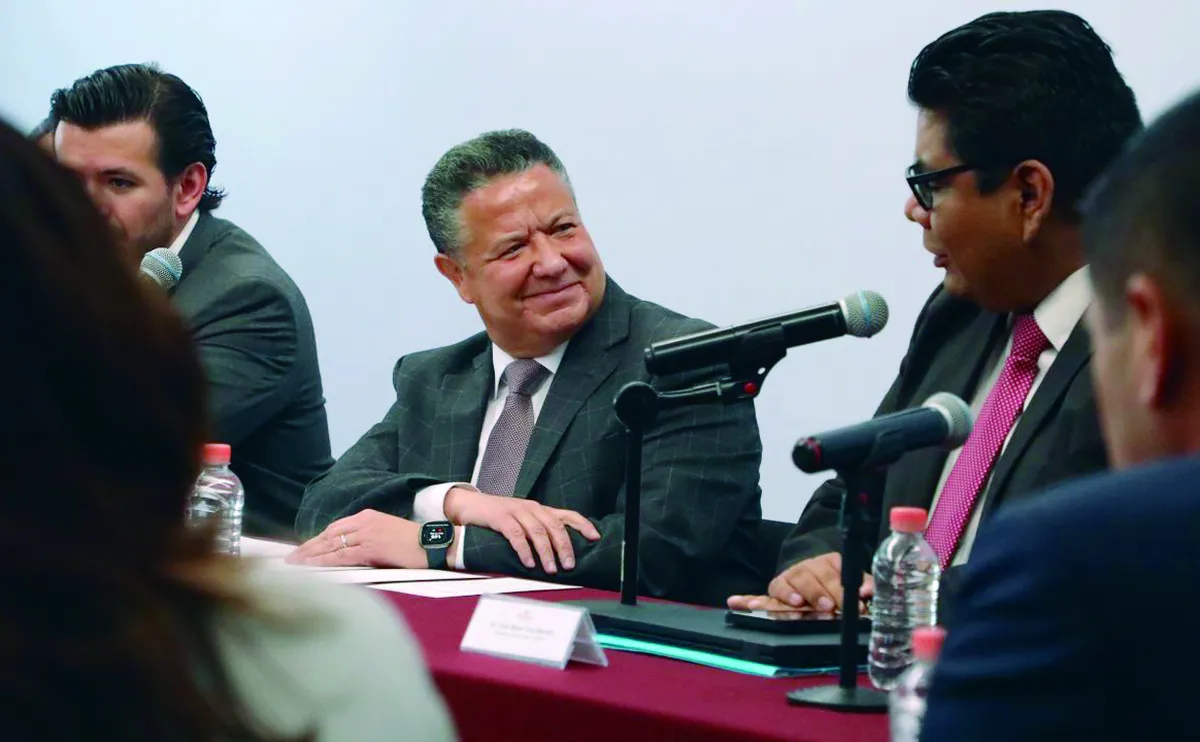 Julio Menchaca reconoce que hay pugnas entre bandas por huachicol