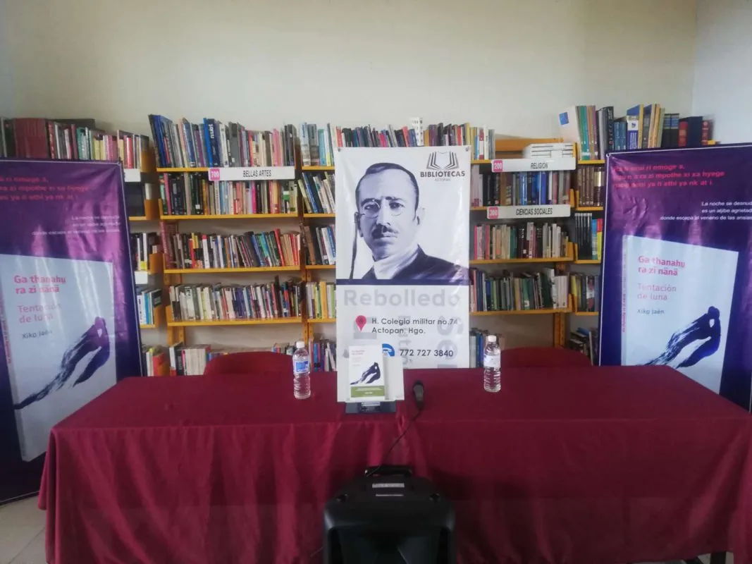 Tentación de luna poemario de Xico Jaén