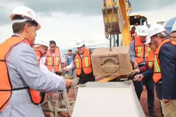 construcción de Central de Abastos de Zapotlán