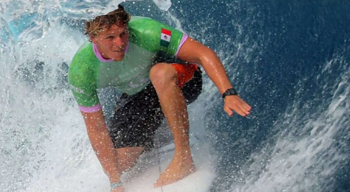 Eliminan a surfista mexicano Alan Cleland de JO
