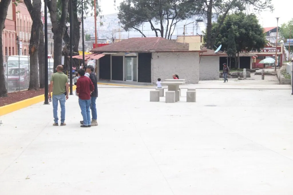 Si no se ocupan espacios, ampliarán acceso a otros ambulantes en explanada del Benito Juárez