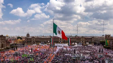 Claudia Sheinbaum durante su discurso en el Zócalo capitalino ante miles de asistentes.